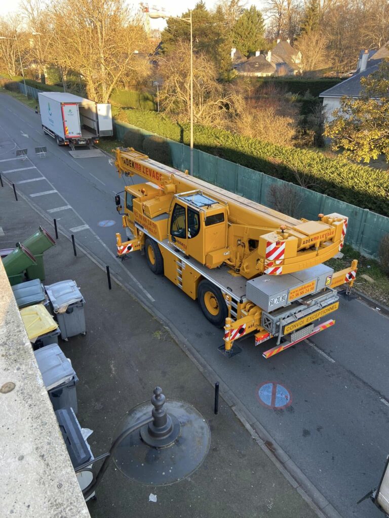 Grue mobile pour la mise en place d’équipements, Climacentre